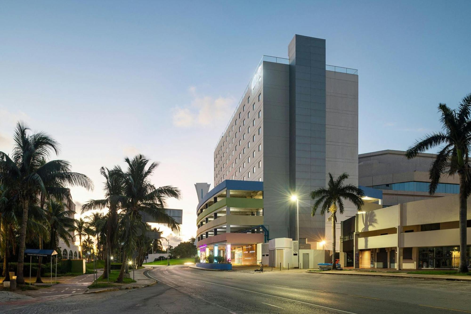 Renovated Aloft Канкун Экстерьер фото