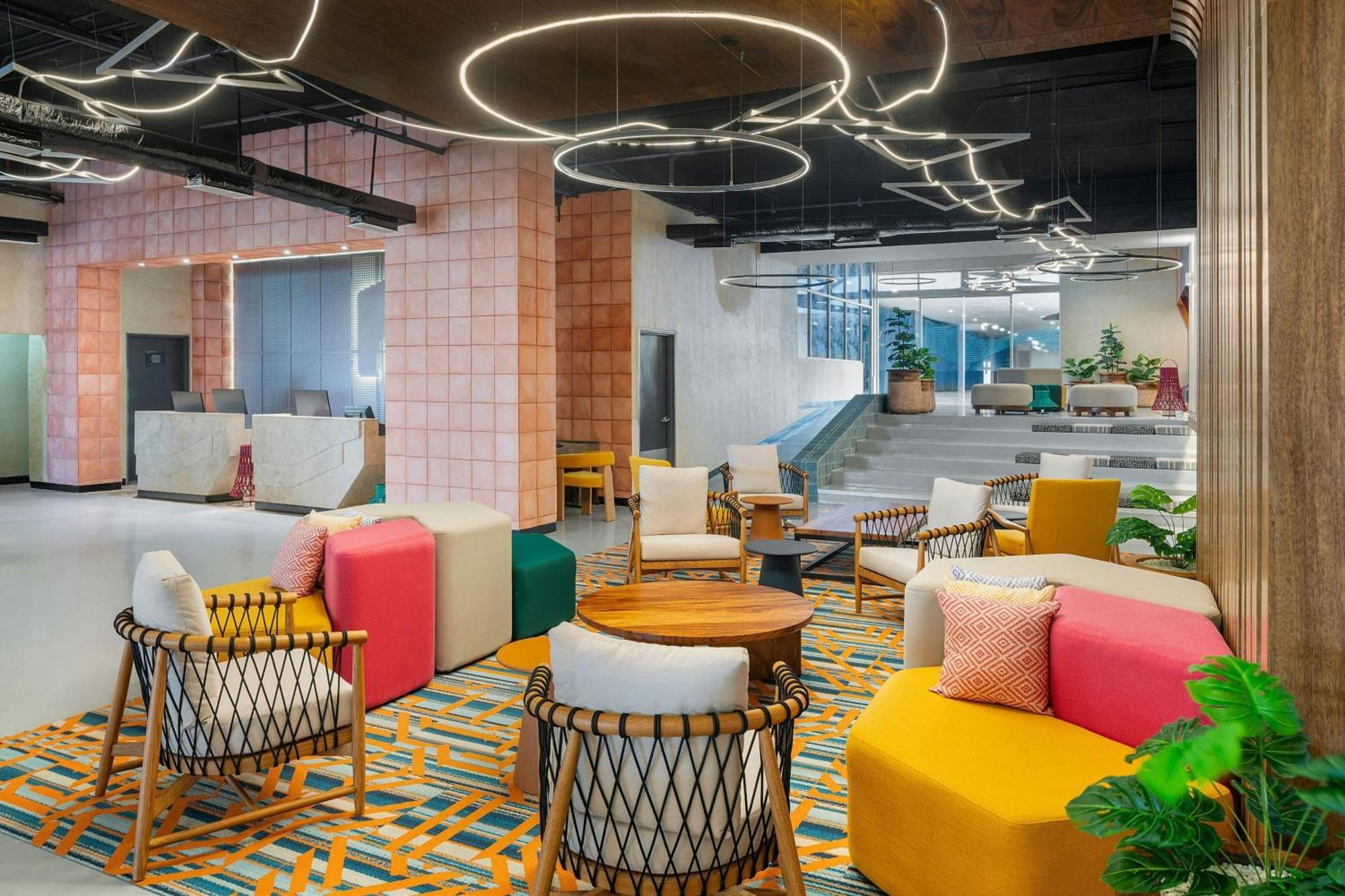 Renovated Aloft Канкун Экстерьер фото