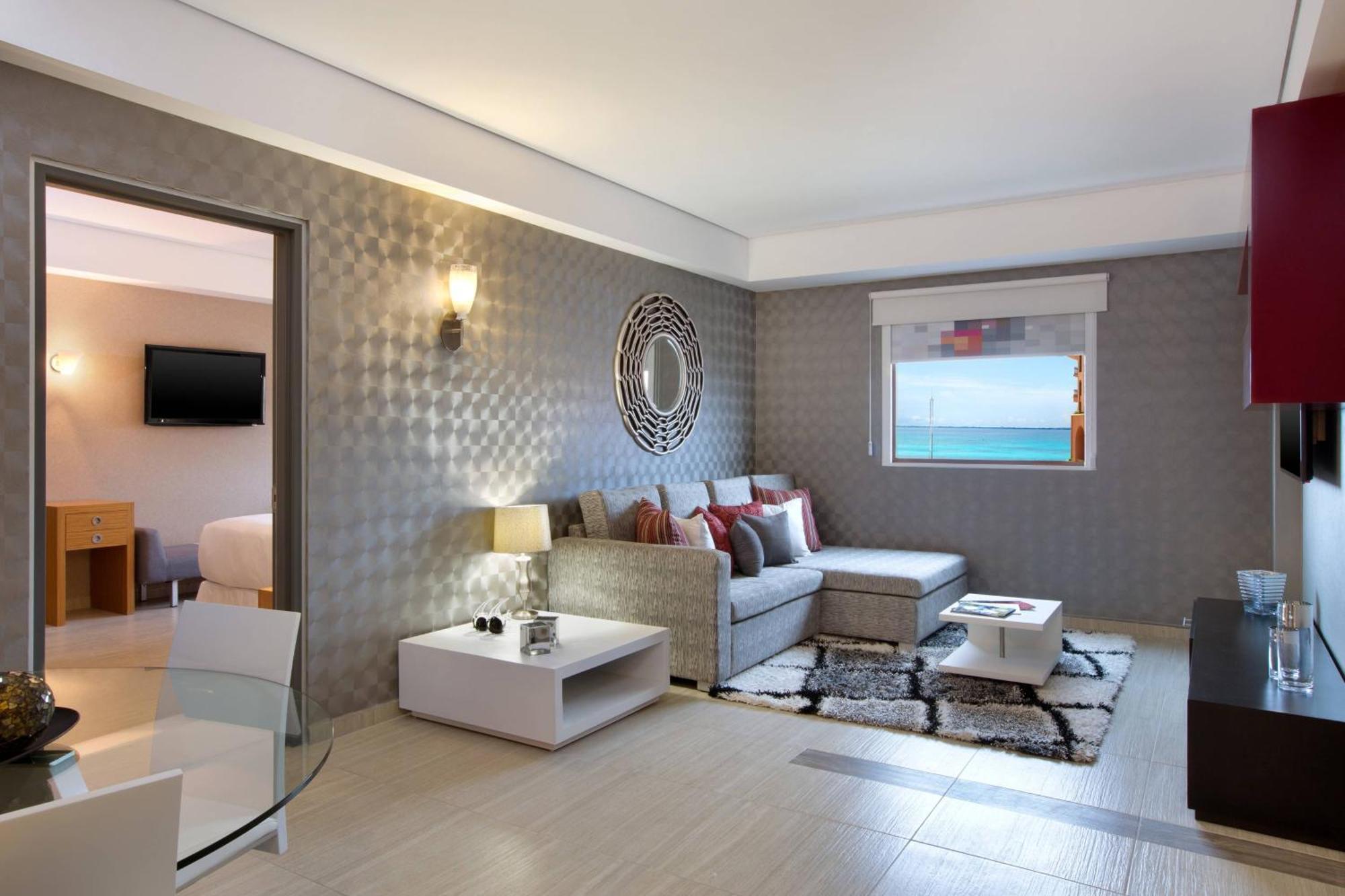 Renovated Aloft Канкун Экстерьер фото
