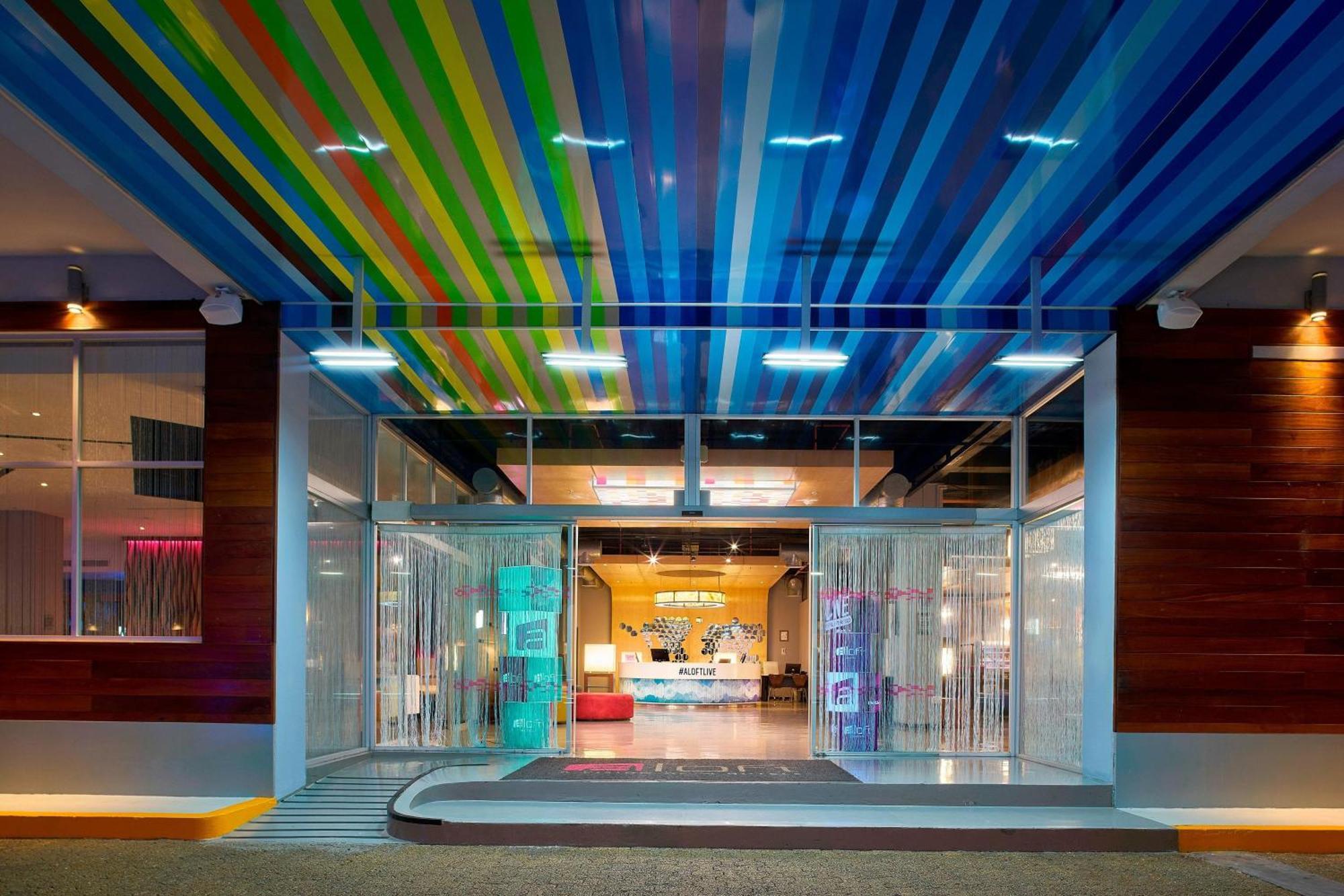 Renovated Aloft Канкун Экстерьер фото